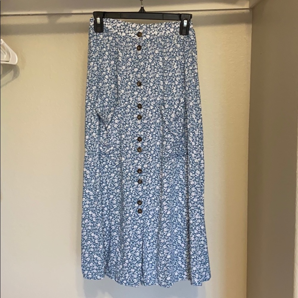 Floral Midi Skirt with buttons